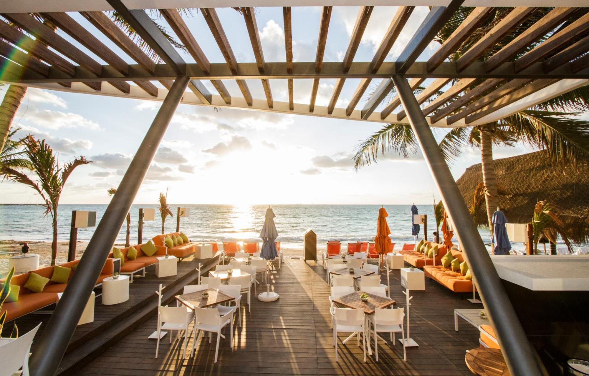 The Carmen Hotel - Ocean Front (Adults Only) Playa del Carmen Esterno foto